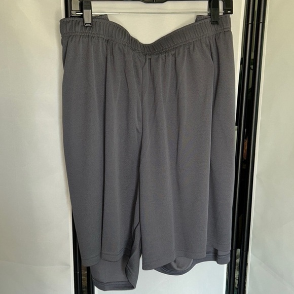 Tek Gear Gray Athletic Shorts Lightweight Performance - Picture 1 of 5